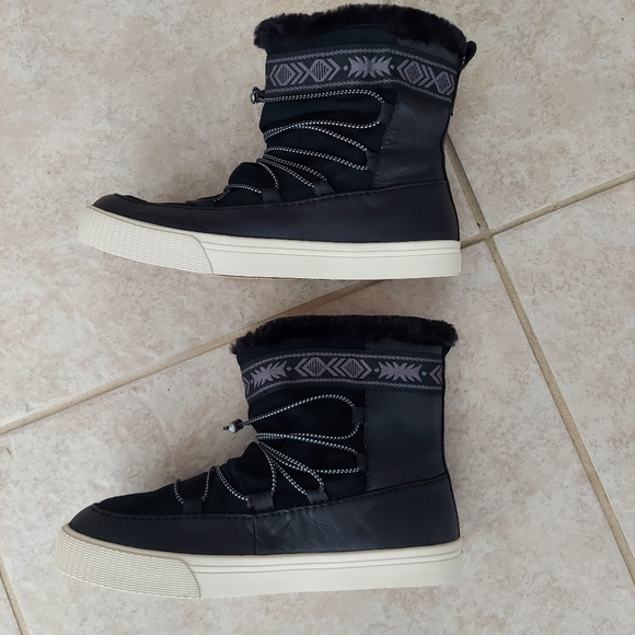 🏷Sale Toms Alpine Winter Boots with Faux Fur - Picture 6 of 12